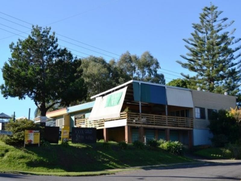 19 Cliff Terrace, Macleay Island QLD 4184