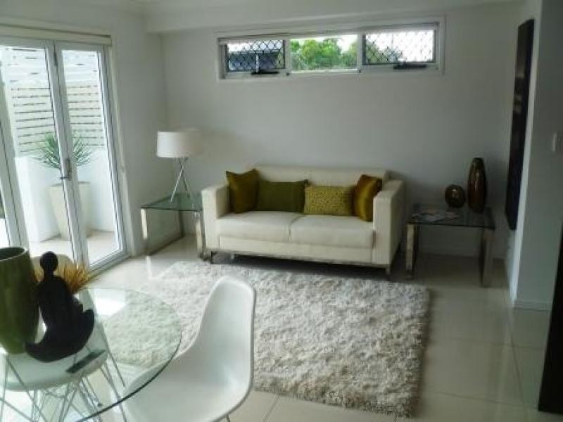 15 Fox Street, Wynnum QLD 4178