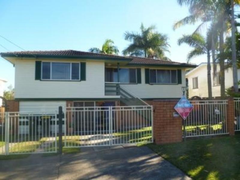 4 Suzanne Street, Wynnum West QLD 4178
