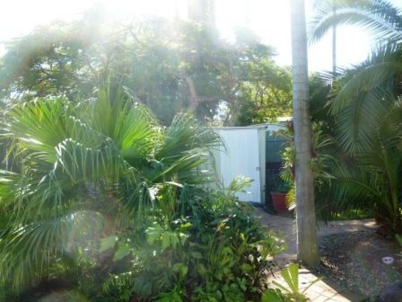 4 Suzanne Street, Wynnum West QLD 4178