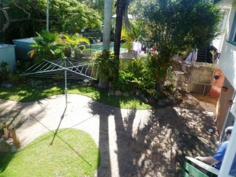 4 Suzanne Street, Wynnum West QLD 4178