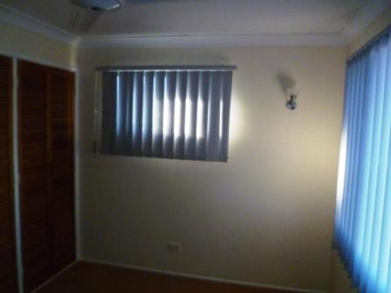4 Suzanne Street, Wynnum West QLD 4178