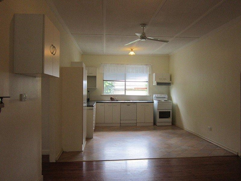 59  Hindes Street, Lota QLD 4179