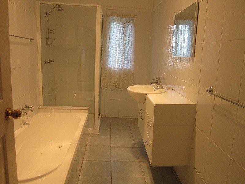 59  Hindes Street, Lota QLD 4179