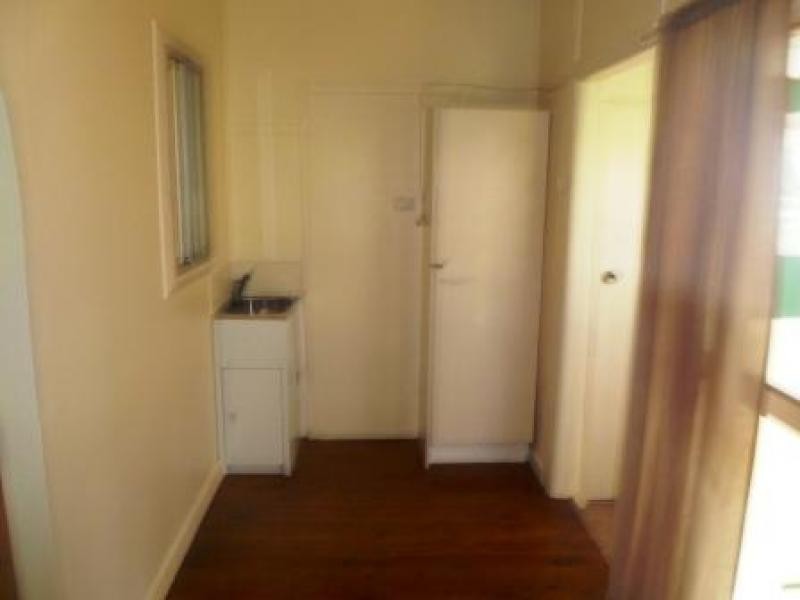 59  Hindes Street, Lota QLD 4179