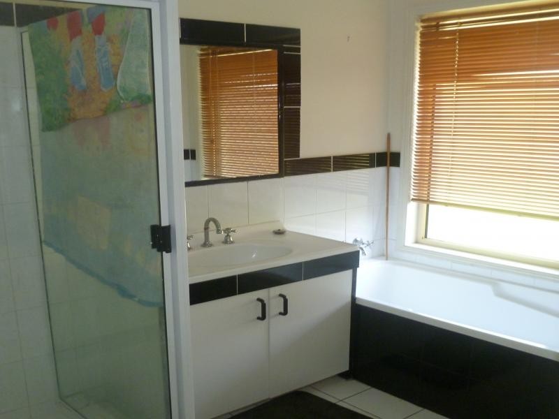 4  Calliope Street, Eagleby QLD 4207