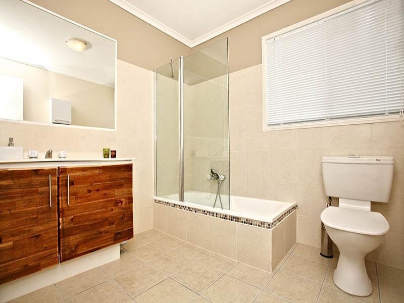 13 Constellation Way, Wynnum QLD 4178