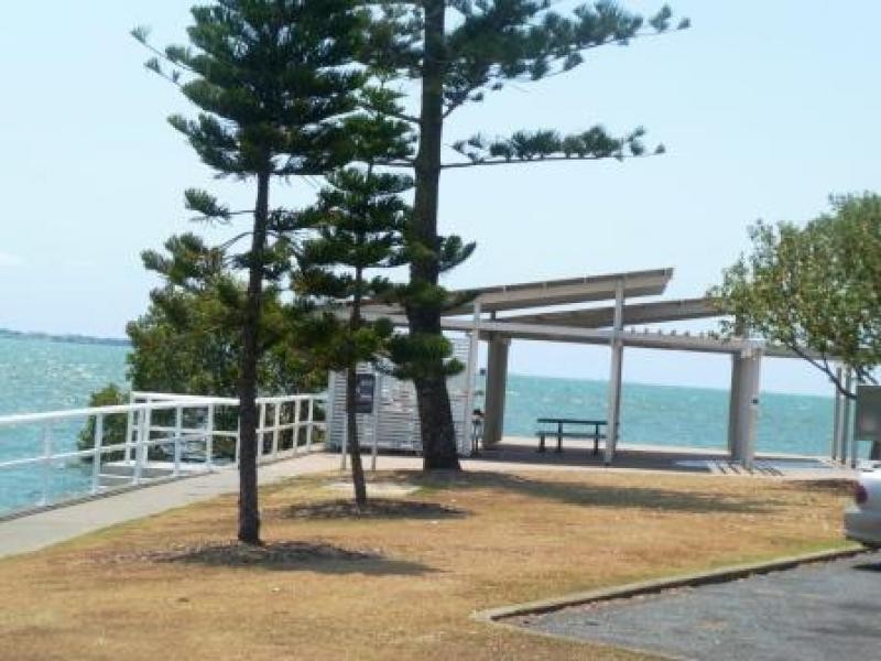 21 Waterloo Esplanade, Wynnum QLD 4178