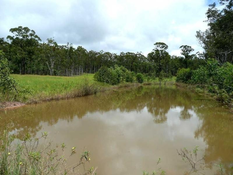 211 Rainbows Road, Childers QLD 4660