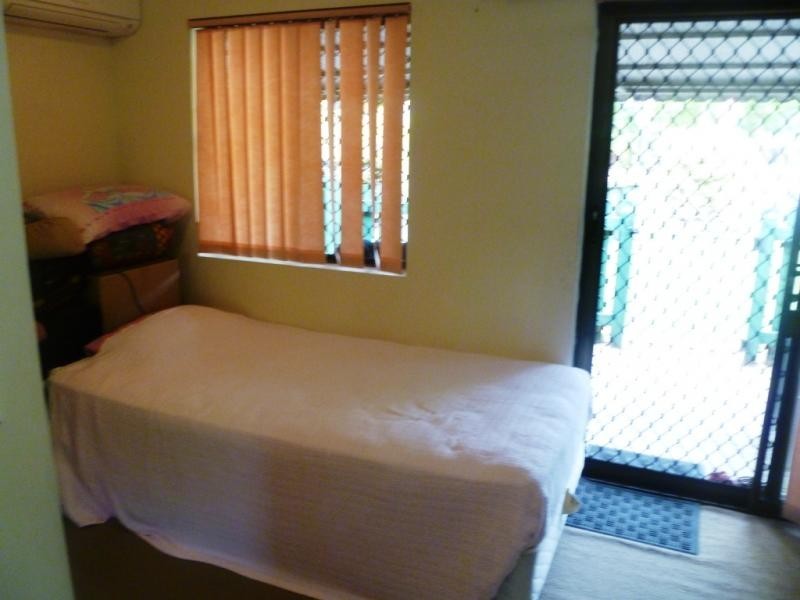 Unit 49 15 Carmichael Court, Wynnum West QLD 4178
