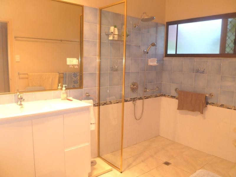 59 Macdonald Street, Lota QLD 4179