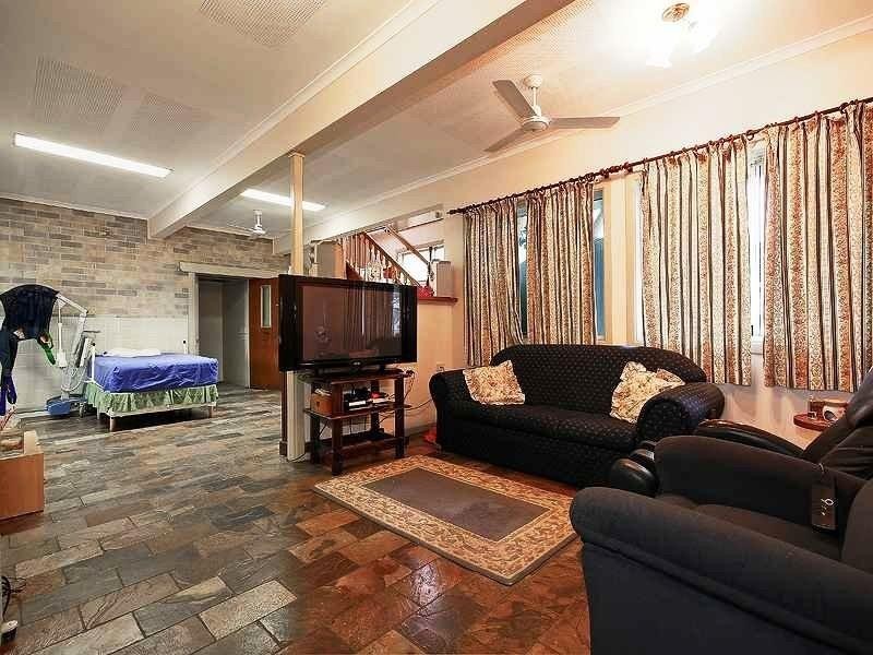 153 Kianawah Road, Wynnum West QLD 4178