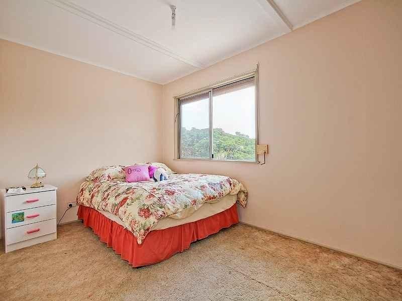 153 Kianawah Road, Wynnum West QLD 4178