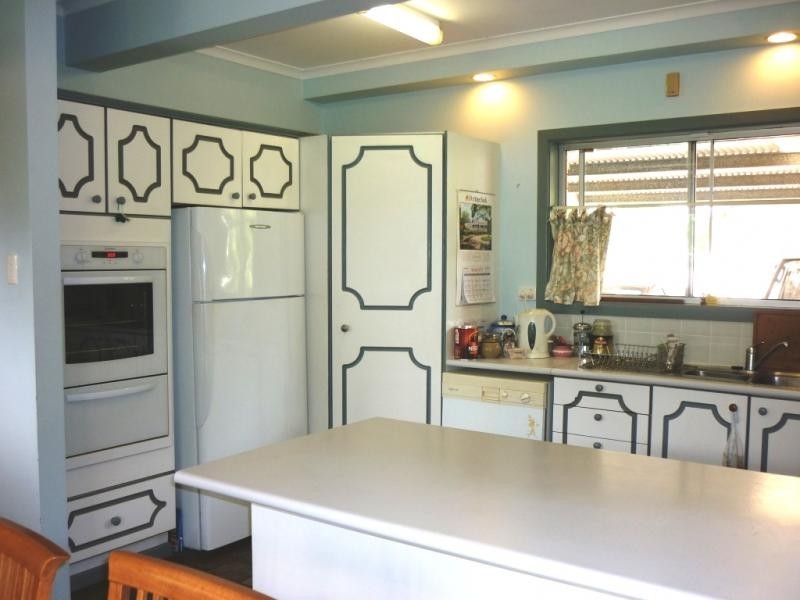 153 Kianawah Road, Wynnum West QLD 4178