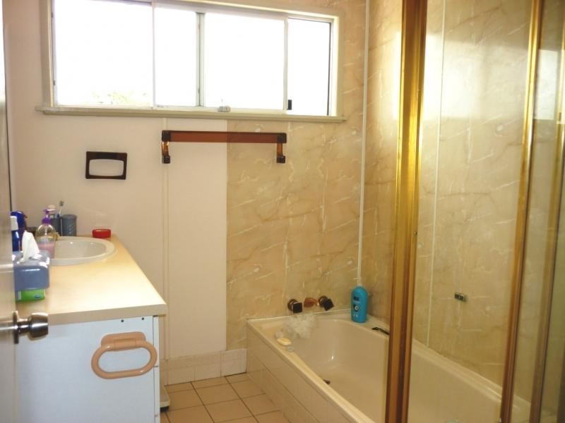 153 Kianawah Road, Wynnum West QLD 4178