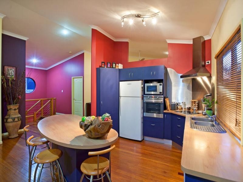 2 Macdonald Street, Lota QLD 4179