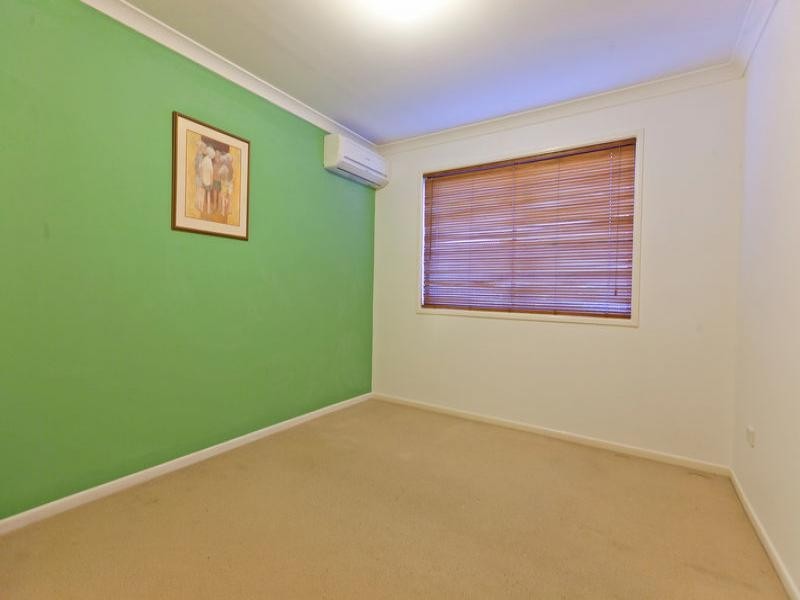 2 Macdonald Street, Lota QLD 4179
