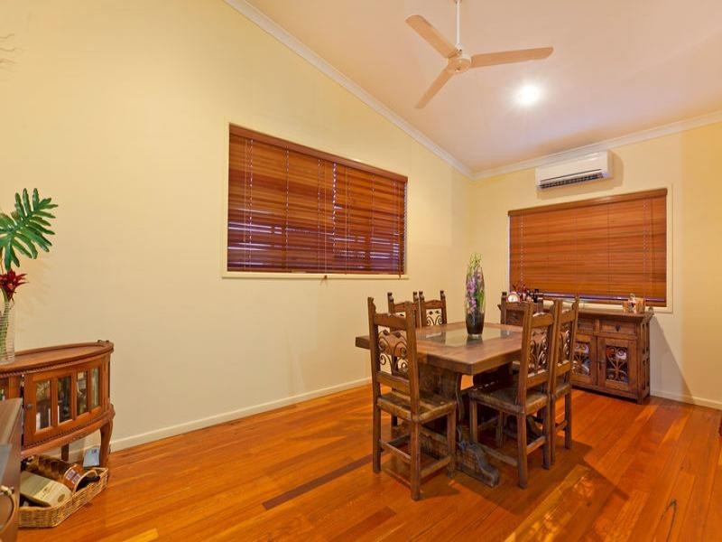 2 Macdonald Street, Lota QLD 4179