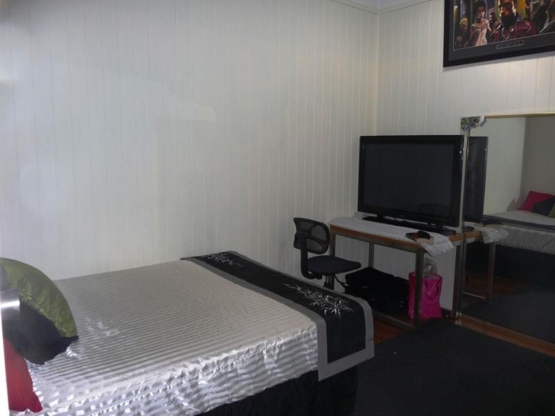 6 Villiers Street, Lota QLD 4179