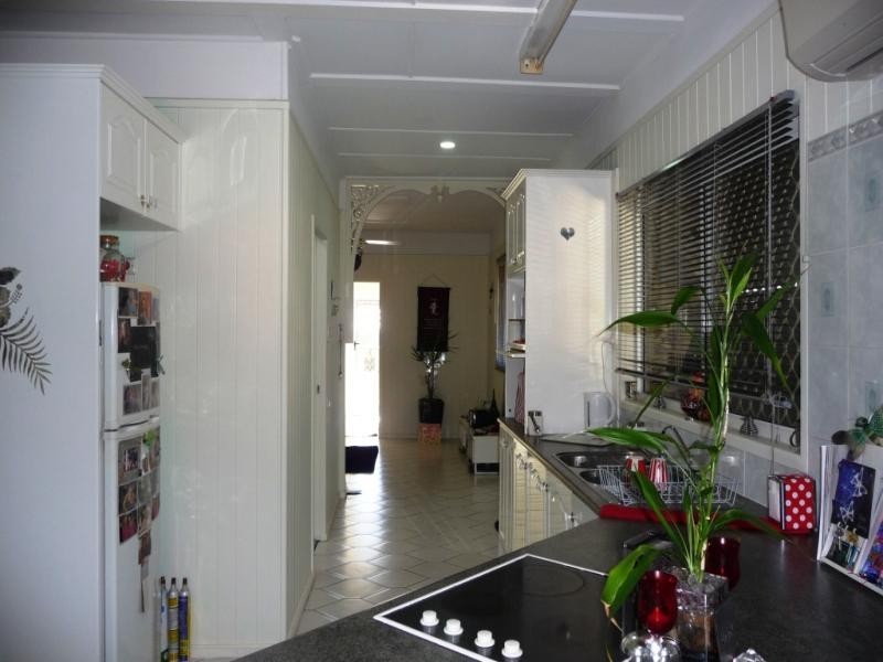 6 Villiers Street, Lota QLD 4179