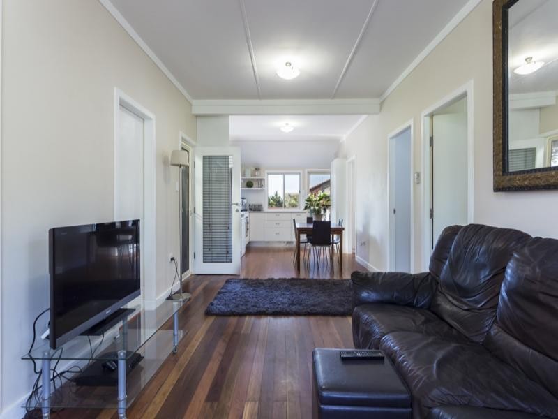 31 Gannon Avenue, Manly QLD 4179