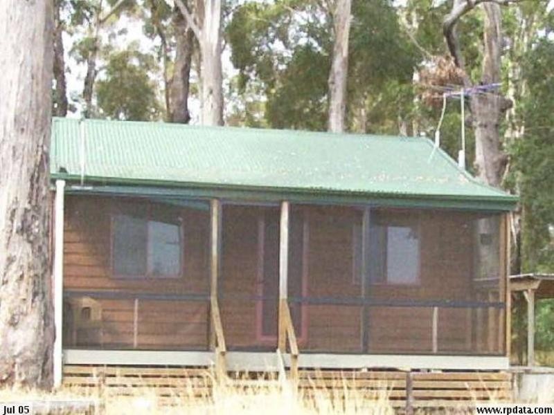 104 Channel Street, Russell Island QLD 4184