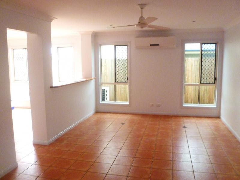 155 Stradbroke Avenue, Wynnum QLD 4178