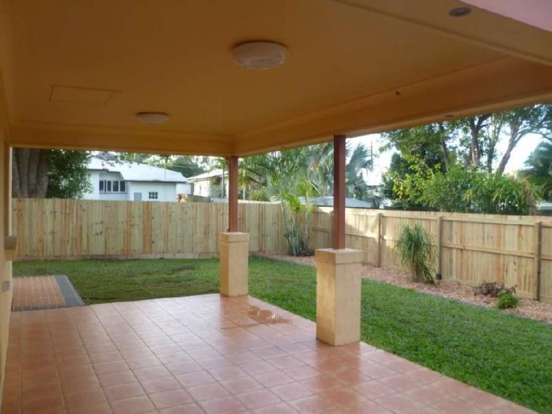 155 Stradbroke Avenue, Wynnum QLD 4178