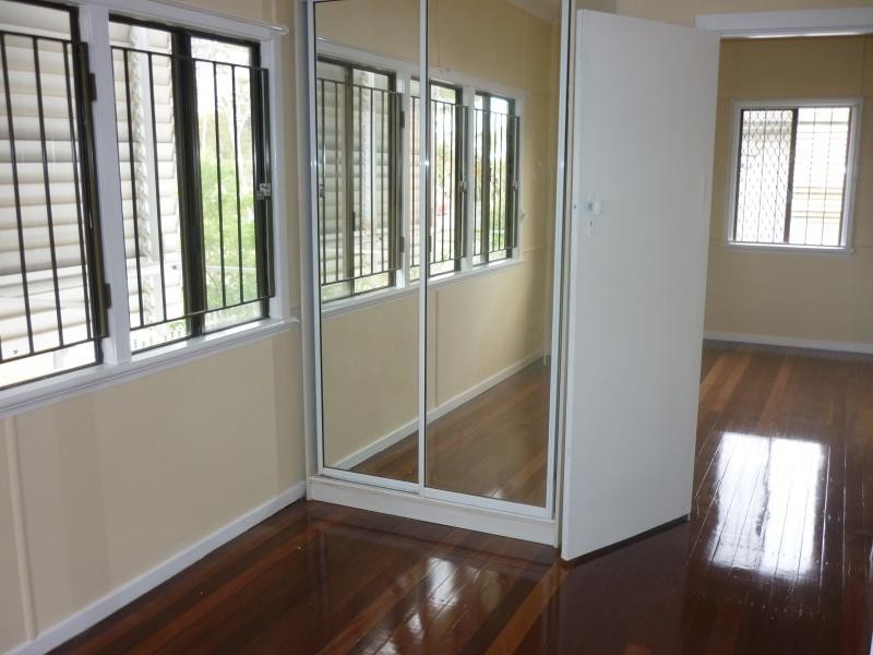 512 Tingal Road, Wynnum North QLD 4178