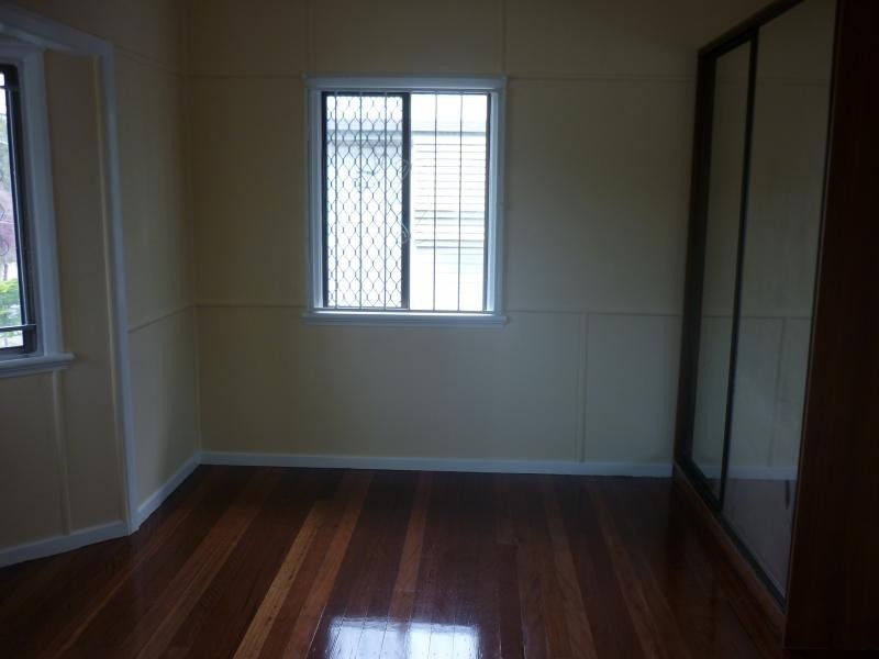 512 Tingal Road, Wynnum North QLD 4178