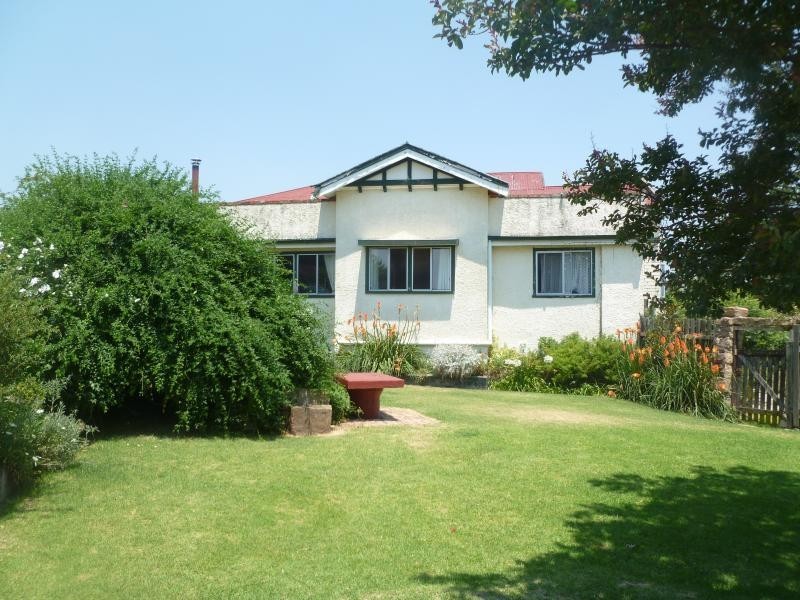 19 Wallangarra Road, Stanthorpe QLD 4380