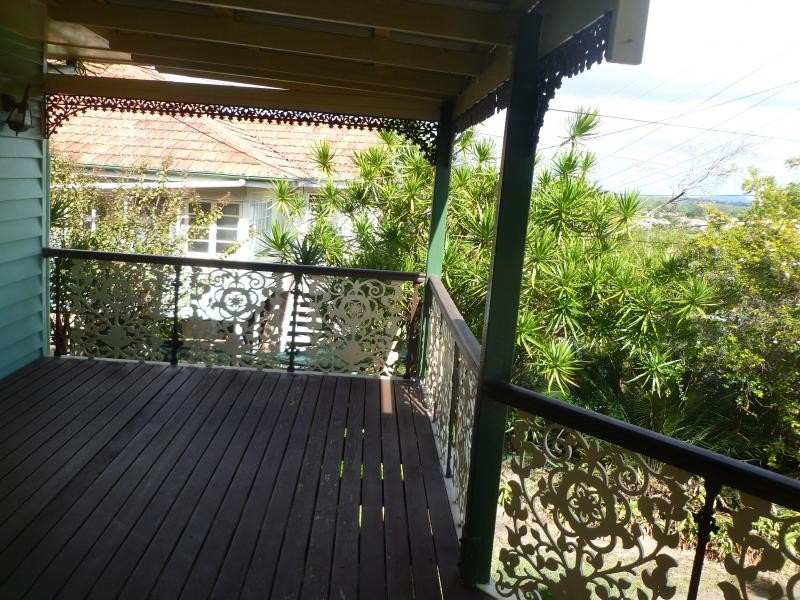 44 Grainger Street, Wynnum West QLD 4178