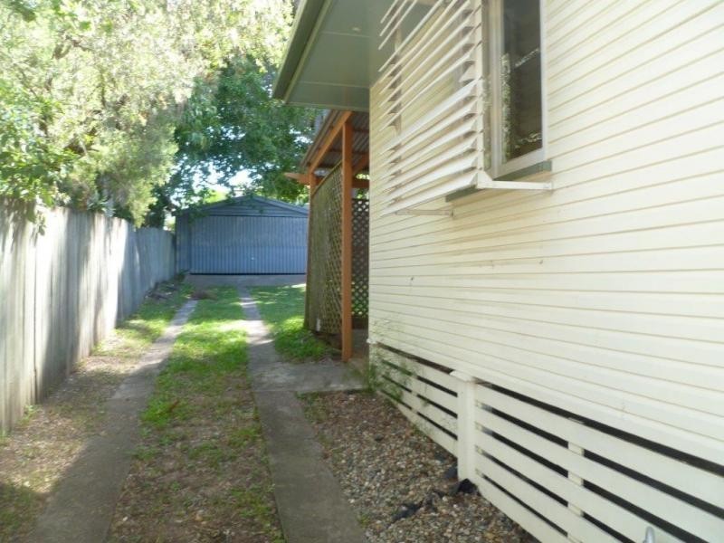 21 Hellyer Street, Wynnum West QLD 4178