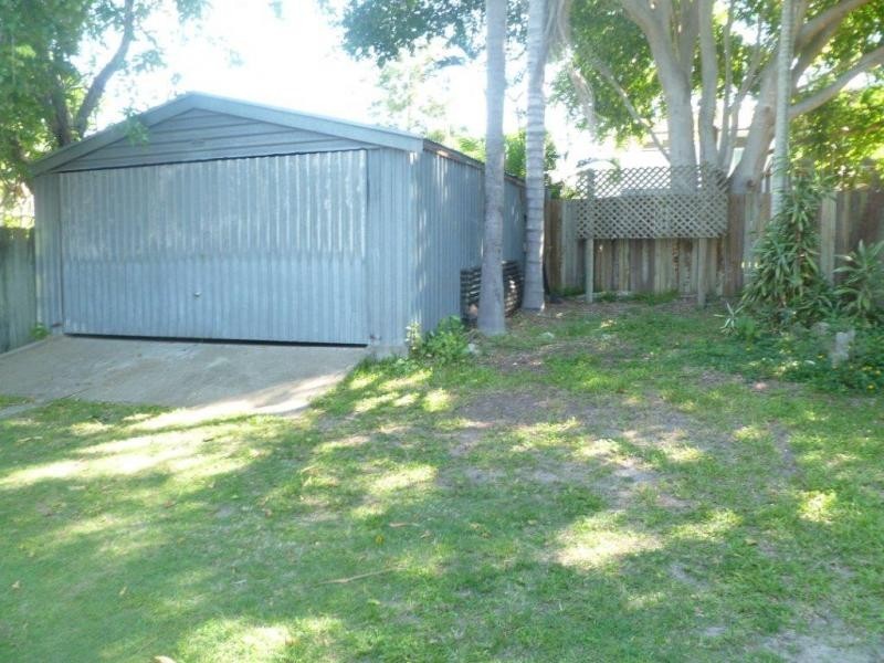 21 Hellyer Street, Wynnum West QLD 4178