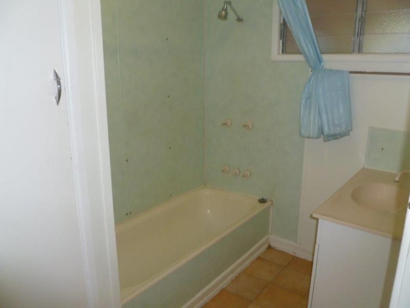 21 Hellyer Street, Wynnum West QLD 4178