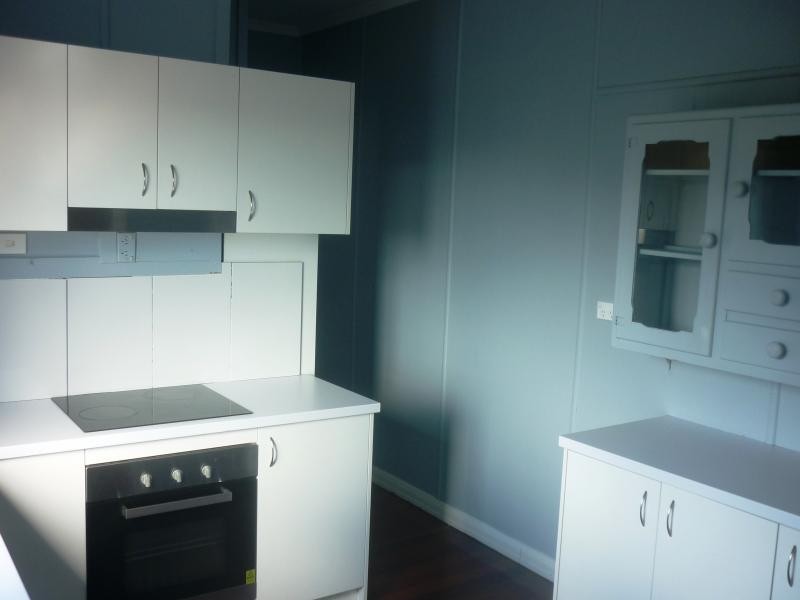 10 Clara Street, Wynnum QLD 4178