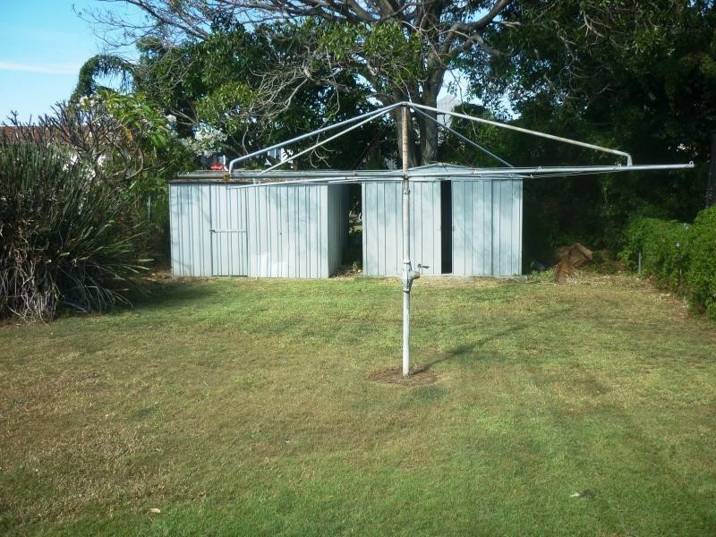 10 Clara Street, Wynnum QLD 4178