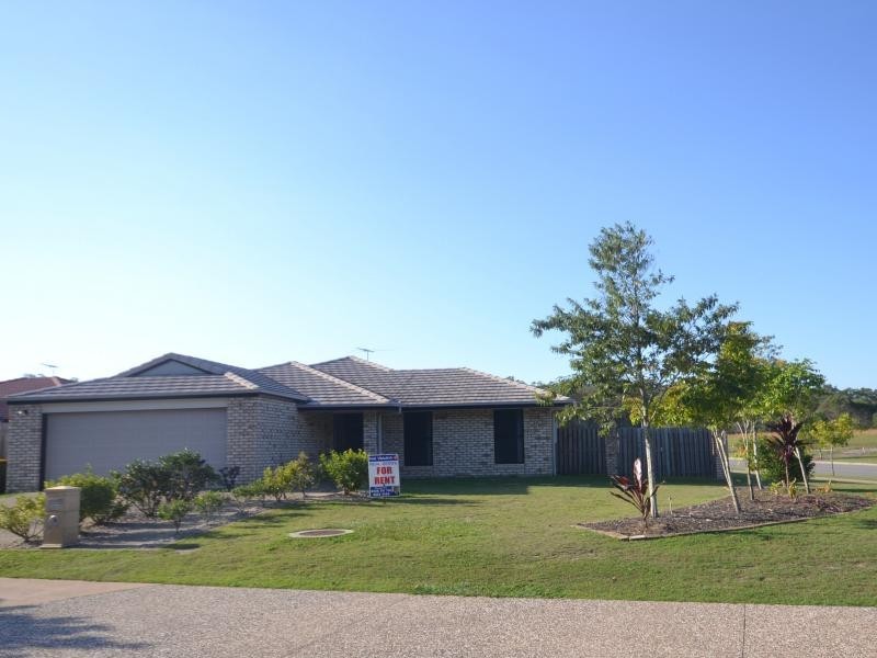 25 Sandstone Boulevard, Ningi QLD 4511
