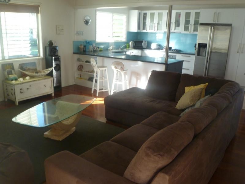 63 Tingalpa Street, Wynnum West QLD 4178