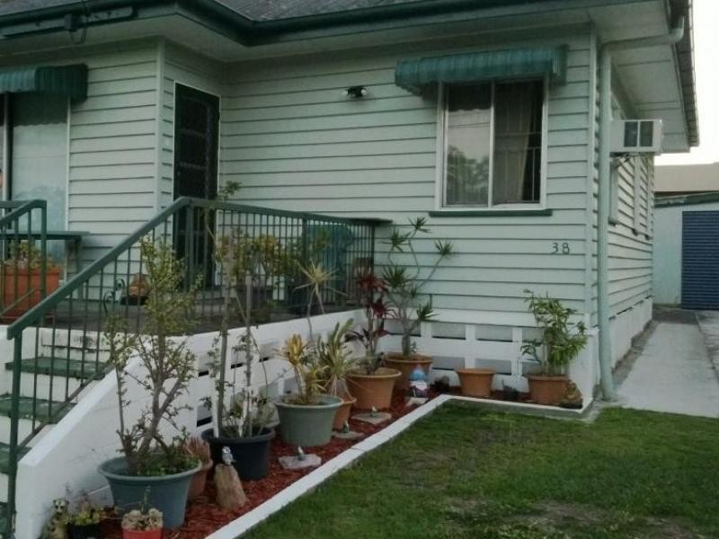 38 Daisy Street, Wynnum QLD 4178