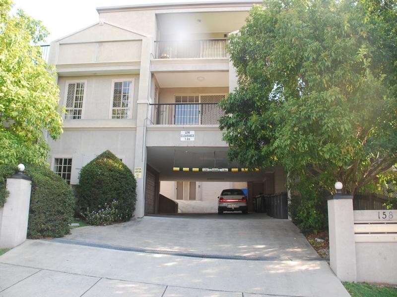 2/158 Stafford Road, Kedron QLD 4031