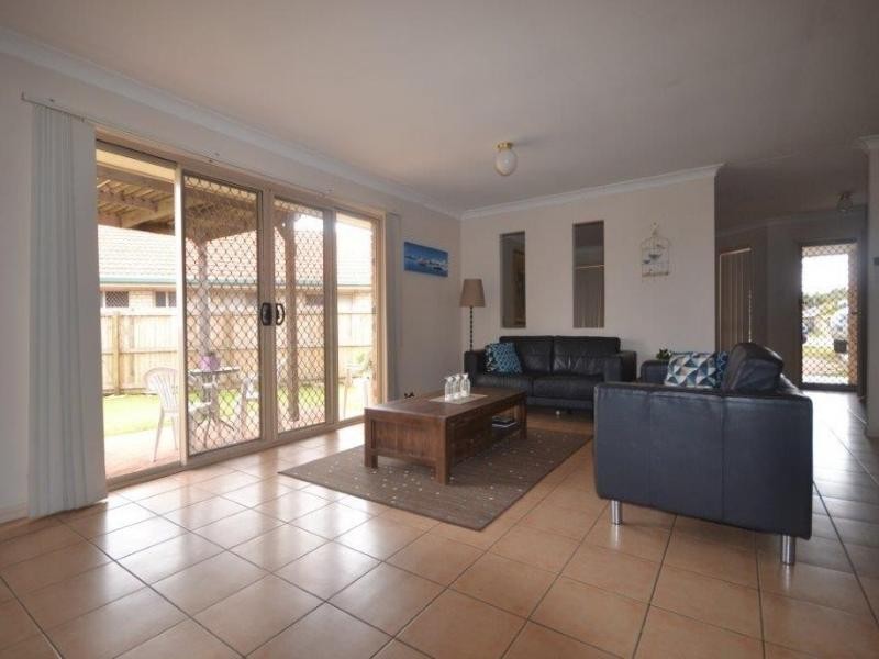 20 Tracey Street, Wynnum West QLD 4178