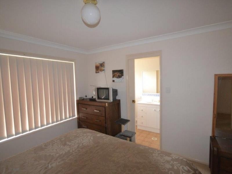 20 Tracey Street, Wynnum West QLD 4178