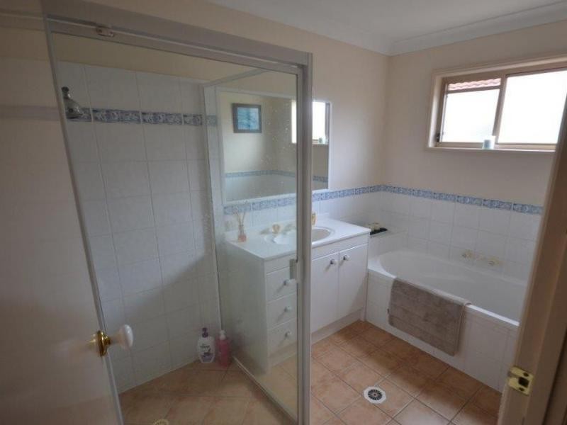 20 Tracey Street, Wynnum West QLD 4178