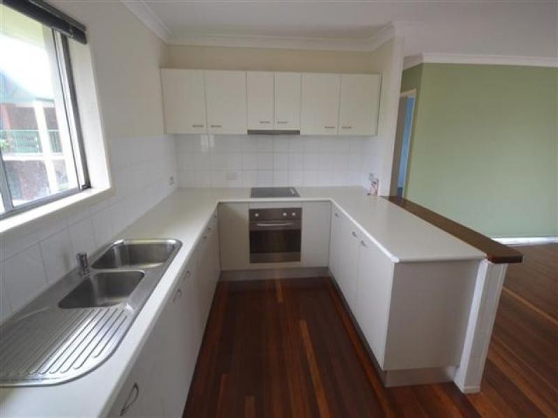 2/27-29 Agnes Street, Wynnum QLD 4178