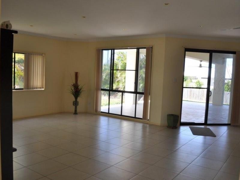 18 Alverna Close, Wynnum QLD 4178