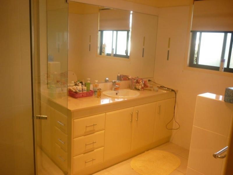 18 Alverna Close, Wynnum QLD 4178