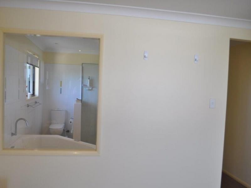 18 Alverna Close, Wynnum QLD 4178