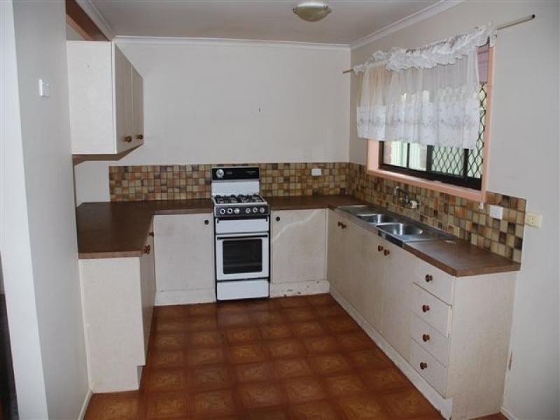 4/2 Heather Street, Logan Central QLD 4114