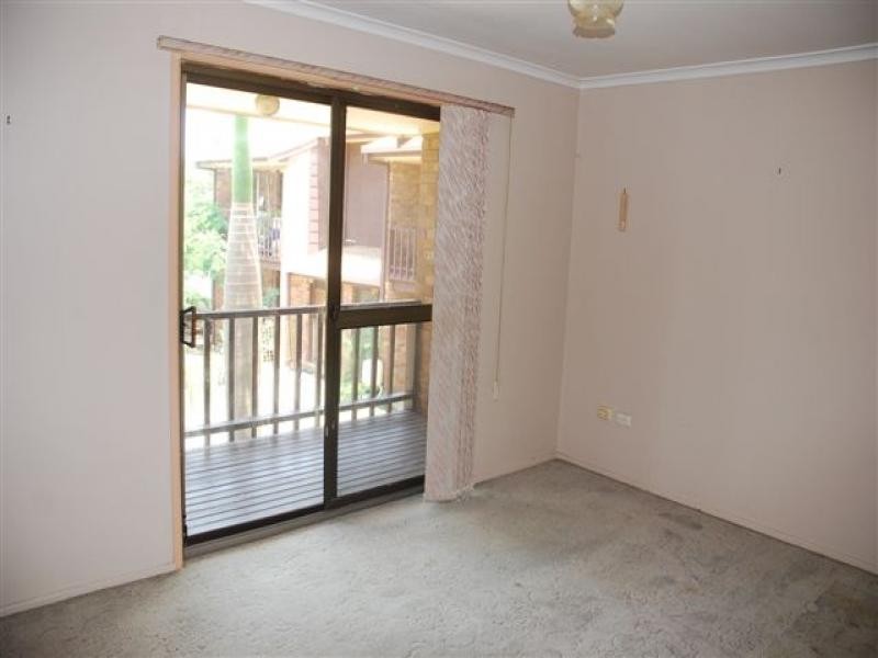 4/2 Heather Street, Logan Central QLD 4114